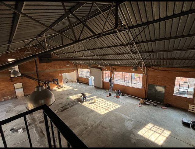 619M² WAREHOUSE TO LET IN EASTLEIGH